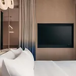 Mondrian Singapore Duxton